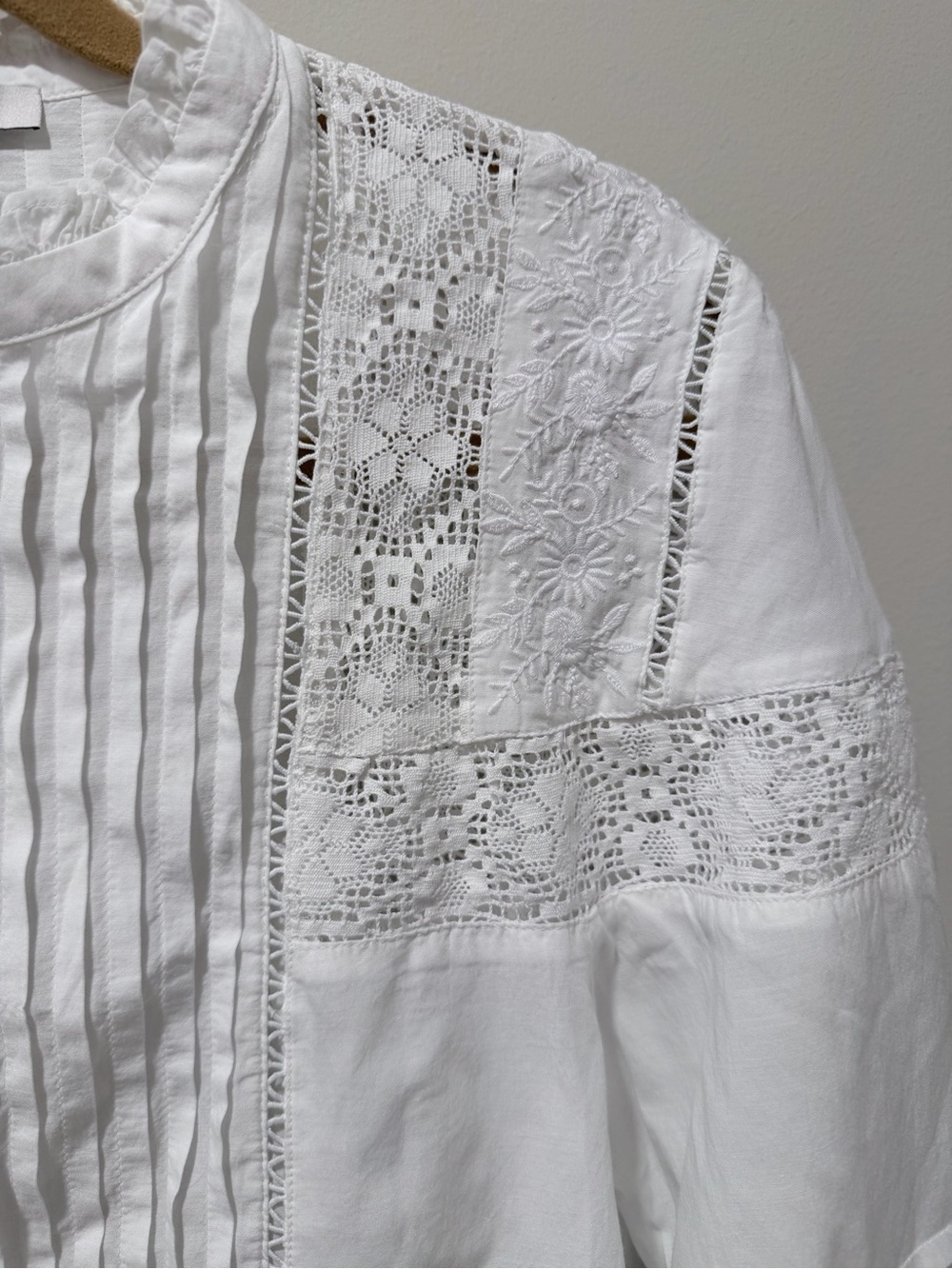 Madewell Ruffled High-Neck Pintuck Blouse size S - Picture 7 of 13